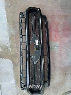 Ford F250 F350 Super Duty 2020 2021 2022 2023 Front Upper Grille OEM