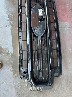 Ford F250 F350 Super Duty 2020 2021 2022 2023 Front Upper Grille OEM