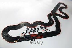 AFX Mega G+ Super International Raceway 4 Voitures de Formule 1 S'adapte à Auto World 21018