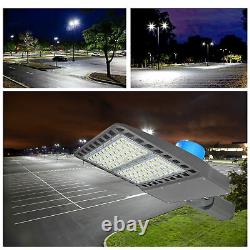Lumières de boîte à chaussures à LED de 300W - Éclairage de zone commerciale très lumineux de 42 000 lumens pour la route.