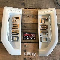 Neuf Oem 17+ Ford Super Duty Pour Painted Match Fender Vent F250 F350 F450